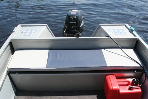 Катер TUNA UMS 420 M