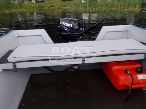 Лодка алюминиевая PowerBoat PB420 под румпель