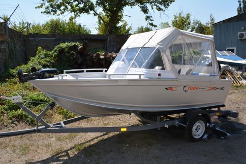 Катер TUNA UMS 420 DC PL