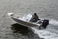 Катер TUNA 410 DC AL  
