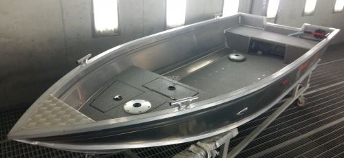 Катер TUNA UMS 410 M AL TT