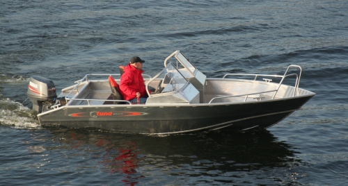 Катер TUNA UMS 500 DC AL