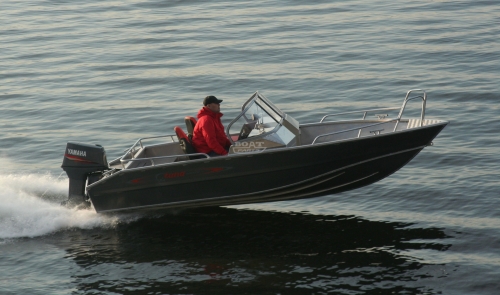 Катер TUNA UMS 500 DC AL