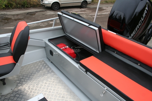 Катер TUNA 450 DC AL