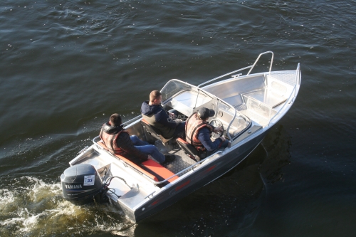 Катер TUNA 460 DC AL 