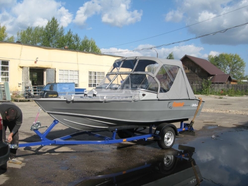 Катер TUNA 450 DC AL