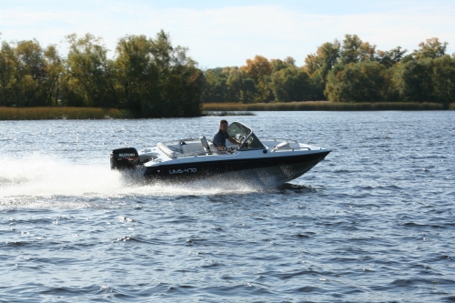 Катер TUNA UMS 470 DC PL