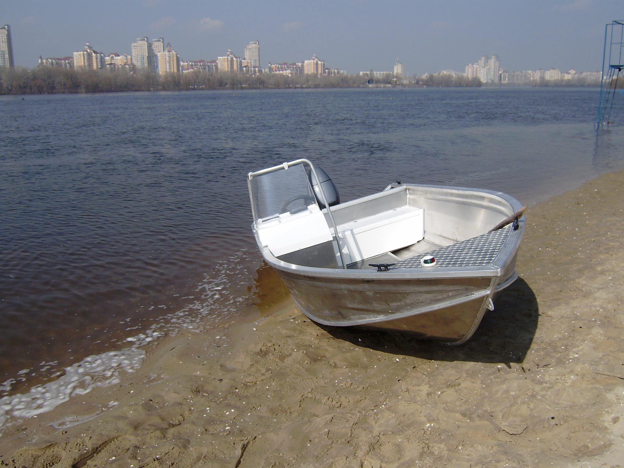 Катер TUNA 410 OC AL