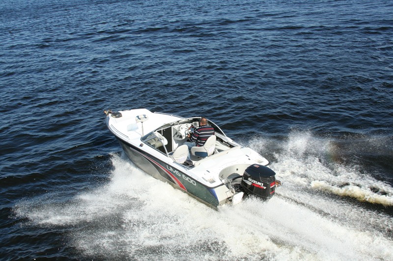 Катер TUNA UMS 600 DC PL