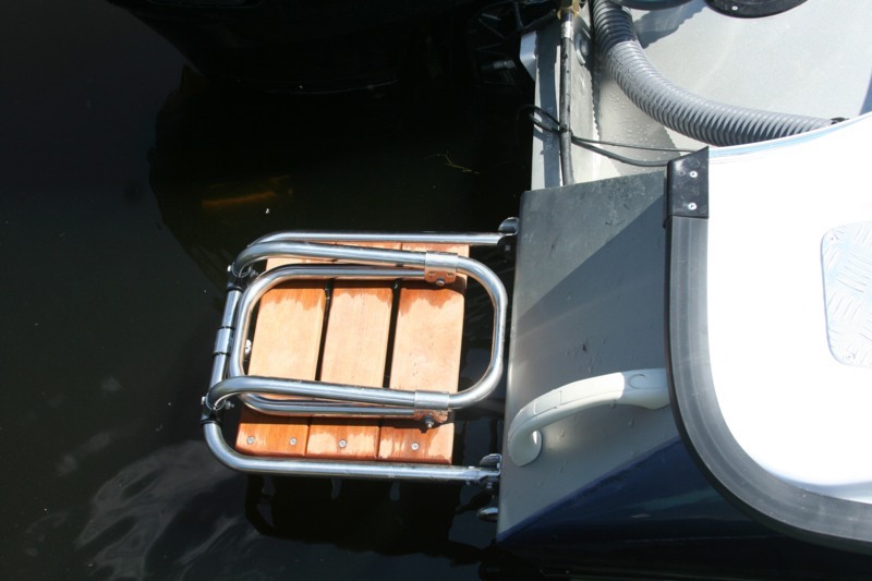 Катер TUNA UMS 600 DC PL