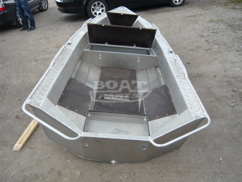 Лодка Wellboat 37