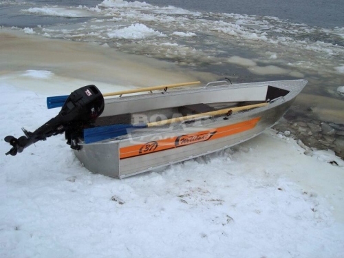 Лодка Wellboat 37