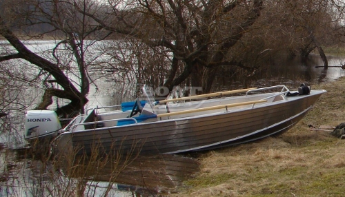 Лодка Wellboat 42К