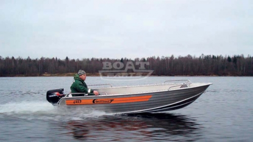 Лодка Wellboat 42