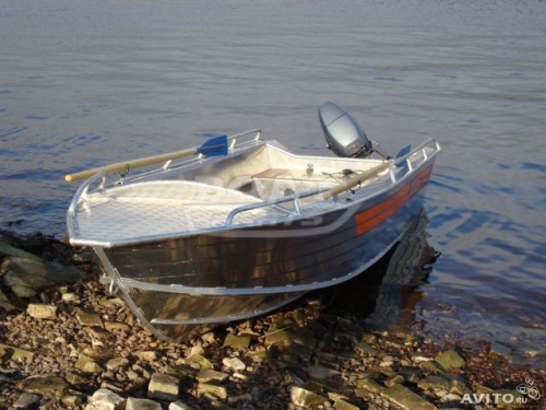 Лодка Wellboat 42