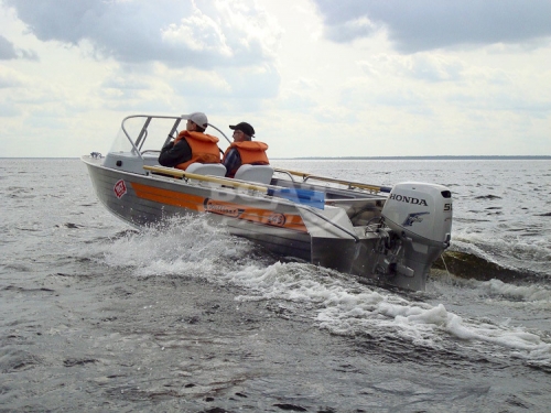 Лодка Wellboat-45